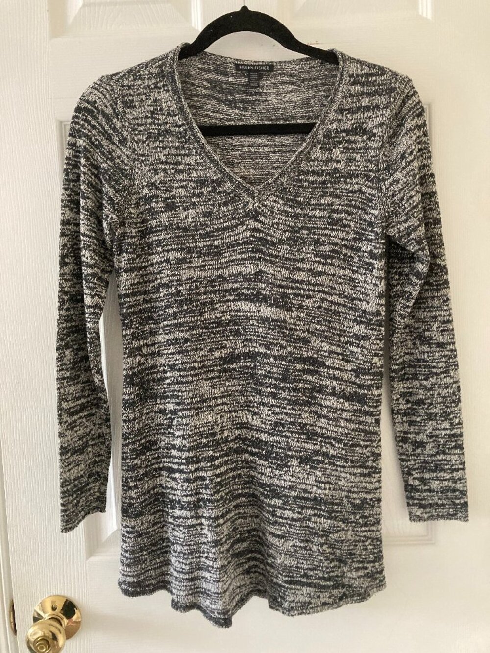Eileen Fisher 100% Silk Gray Marled V-Neck Knit Sweater Top XS